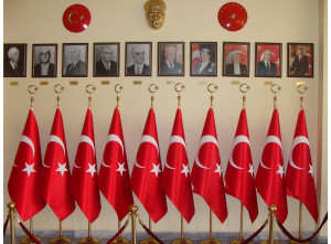 Makam Bayrağı Modelleri